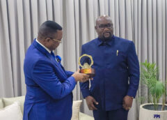 Le Directeur général du FPI distingué par le Trophée de l’Excellence Tombwama